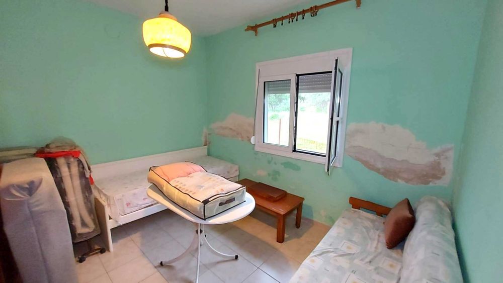 Продава къща с площ 79 м2 и двор 200 м2 в Аспровалта, Гърция