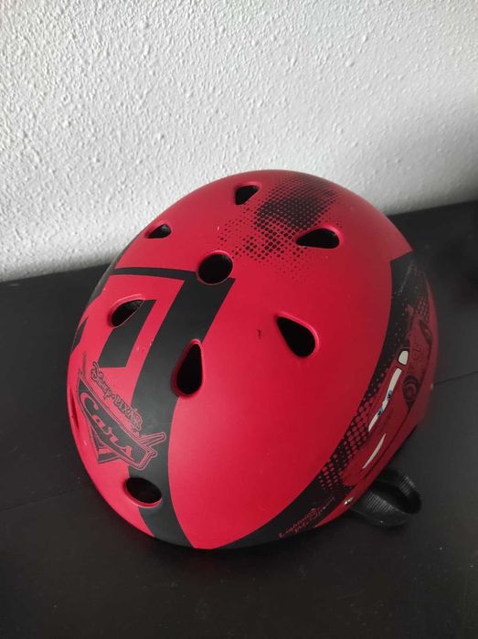 Casca Pegas Fulger McQueen : ski, role, bicicleta ...