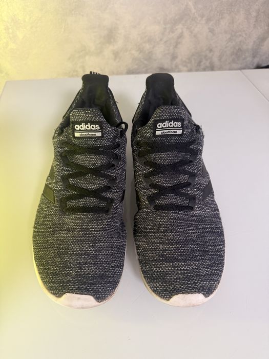 Летни бели маратонки и Adidas