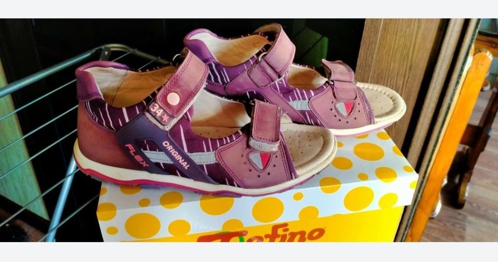 Детские сандали на девочку