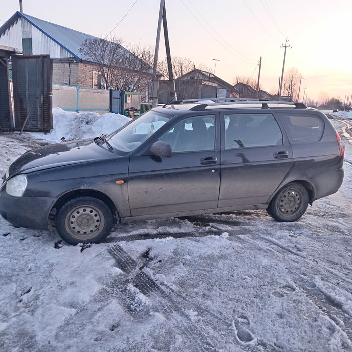 Продам приору надёжный машину