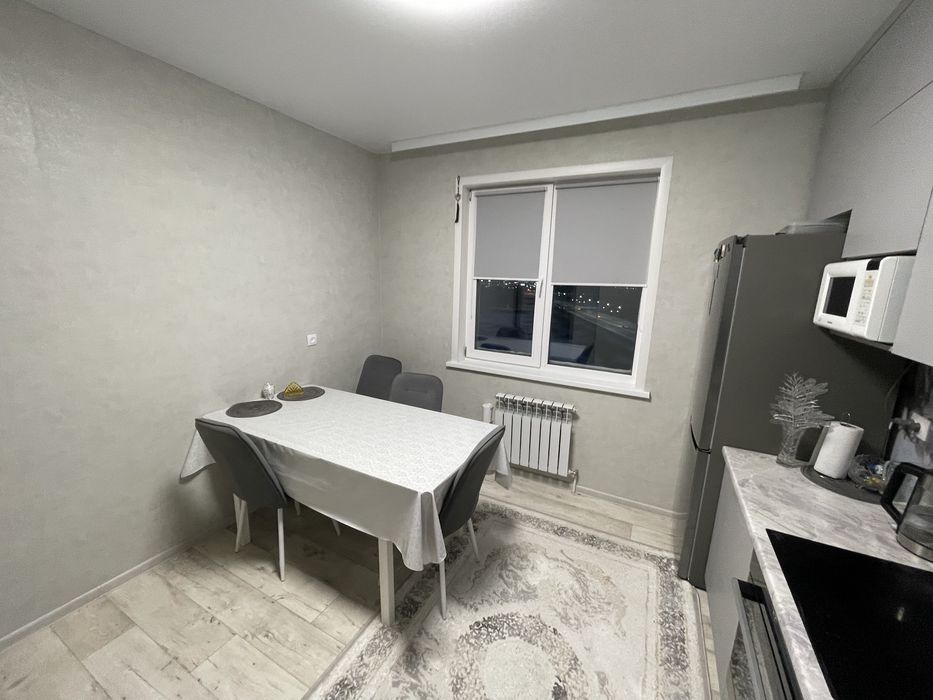 Продам 2шку на ул Базовая 2/3