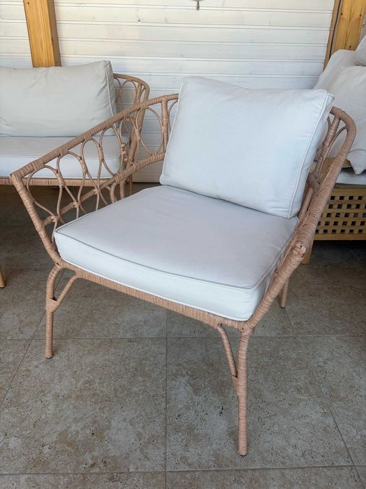 Set Mobilier Terasă JYSK JENNUM (2 Canapele + 1 Fotoliu + 1 Masă) – Stare Excelentă