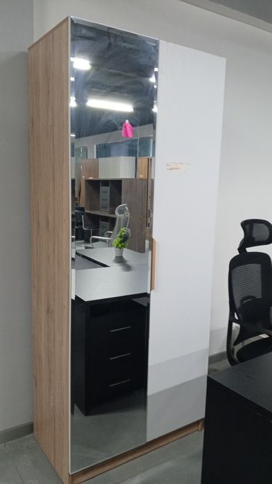 Офис ва Укув марказлар учун Хар хил турдаги мебельлар бор