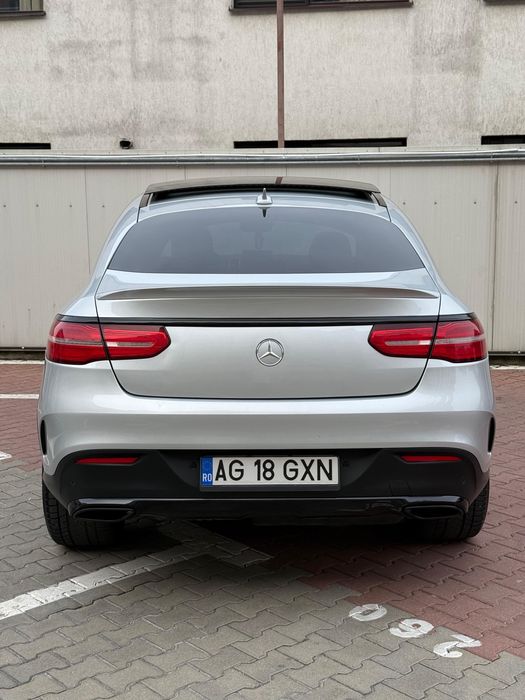 Mercedes Benz GLE AMG Line -- 350d