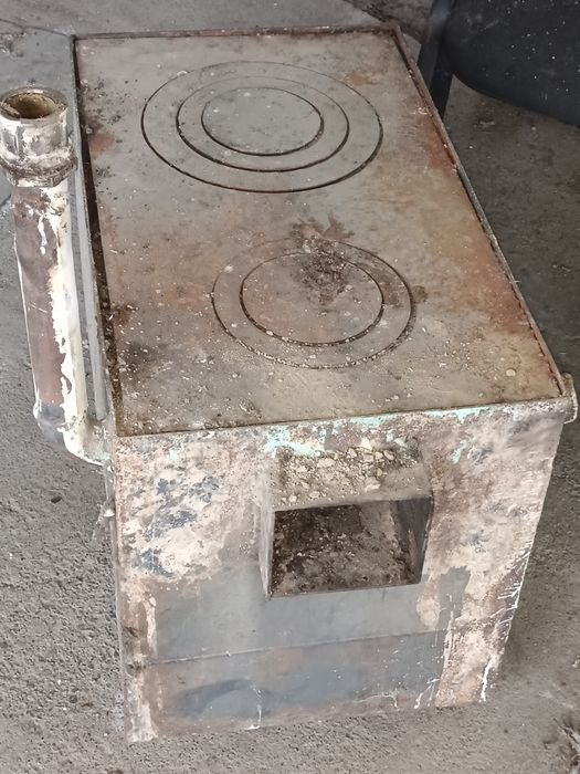 Продаю чугунную печку