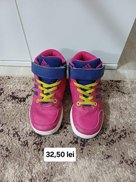 Adidasi fetite 26-32 si veste