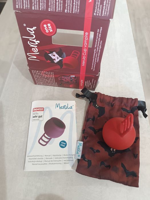 Универсална менструална чаша