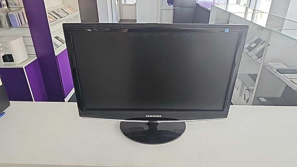 Монитор Samsung 2033SN — компактный 20" монитор для работы