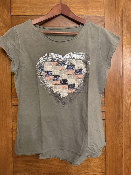 Tricou casual kaki cu franjuri si strasuri