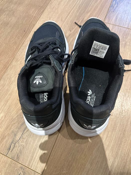 Маратонки Adidas