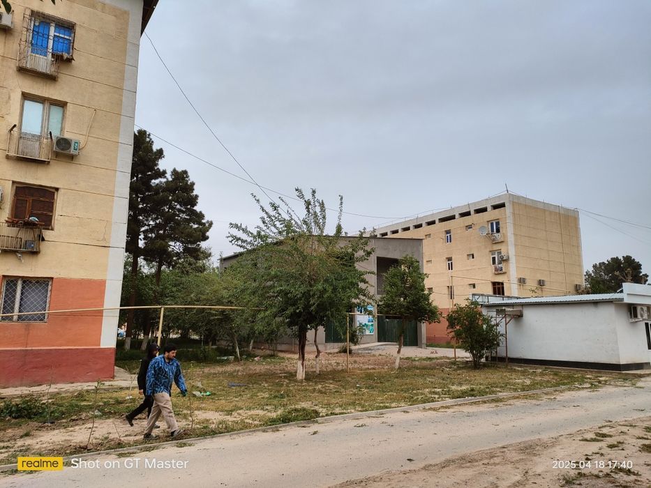 Dokon ijaraga beriladi 5 da mexribonlik uyi arqasida