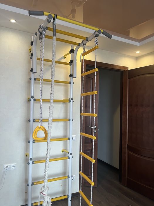 продам шведская стенка/турник