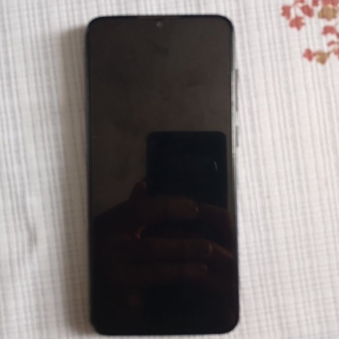 Vând telefon ihunt s22 plus