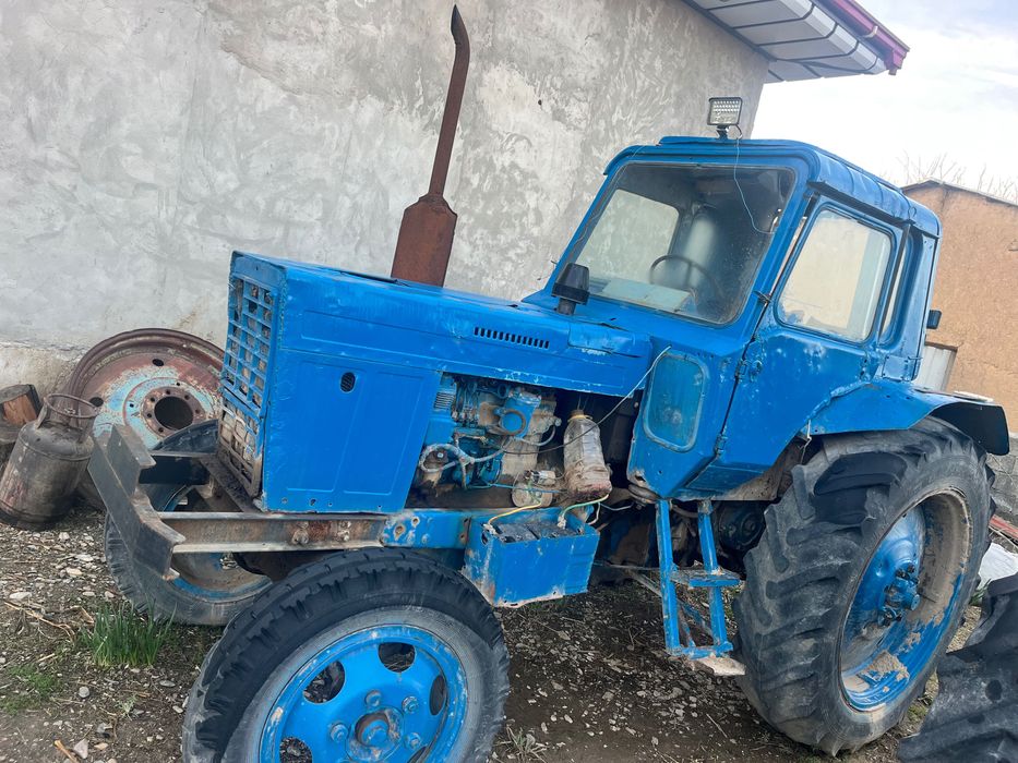 Трактор МТЗ 80. Срочный сотилади.