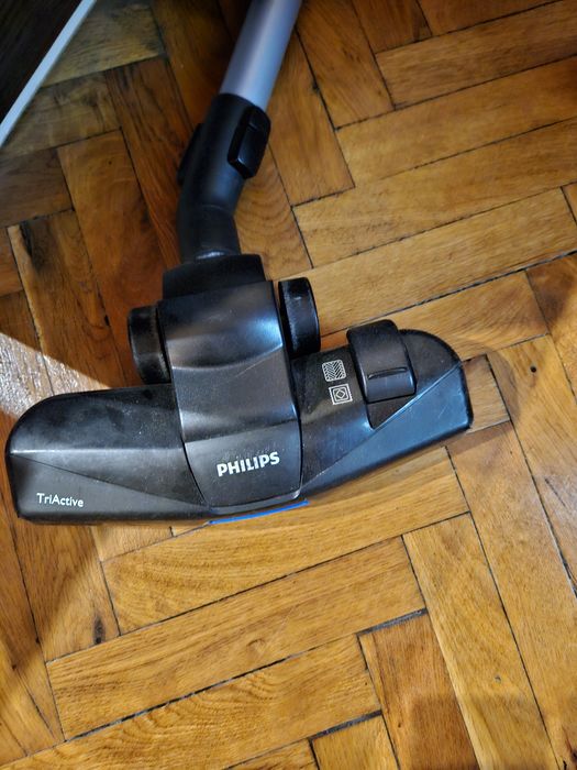 Прахосмукачка Philips безфилтърна