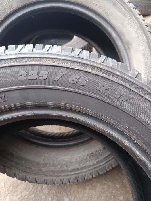225/65/17 4ри броя Michelin Latitude cross.Гумите са в много...