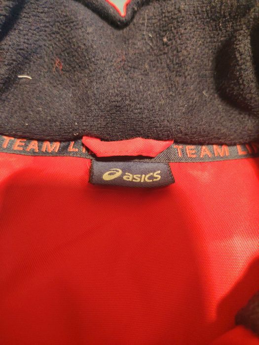 Asics Шуба Яке Червено XL размер