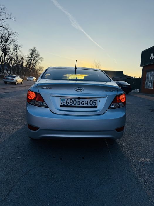 Срочно срочно продам машину