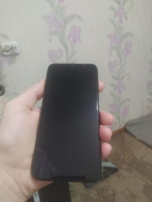 Продам xiaomi redmi note 7 4/128