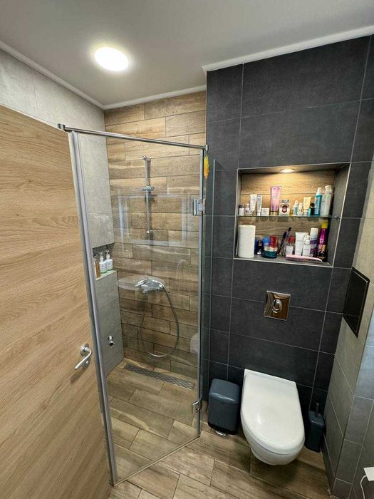 Дава се под наем Двустаен апартамент в Варна, Цветен квартал - 60 кв.м за 850 € - Снимка #9