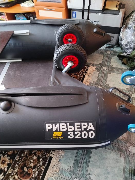Лодка Ривера 3200