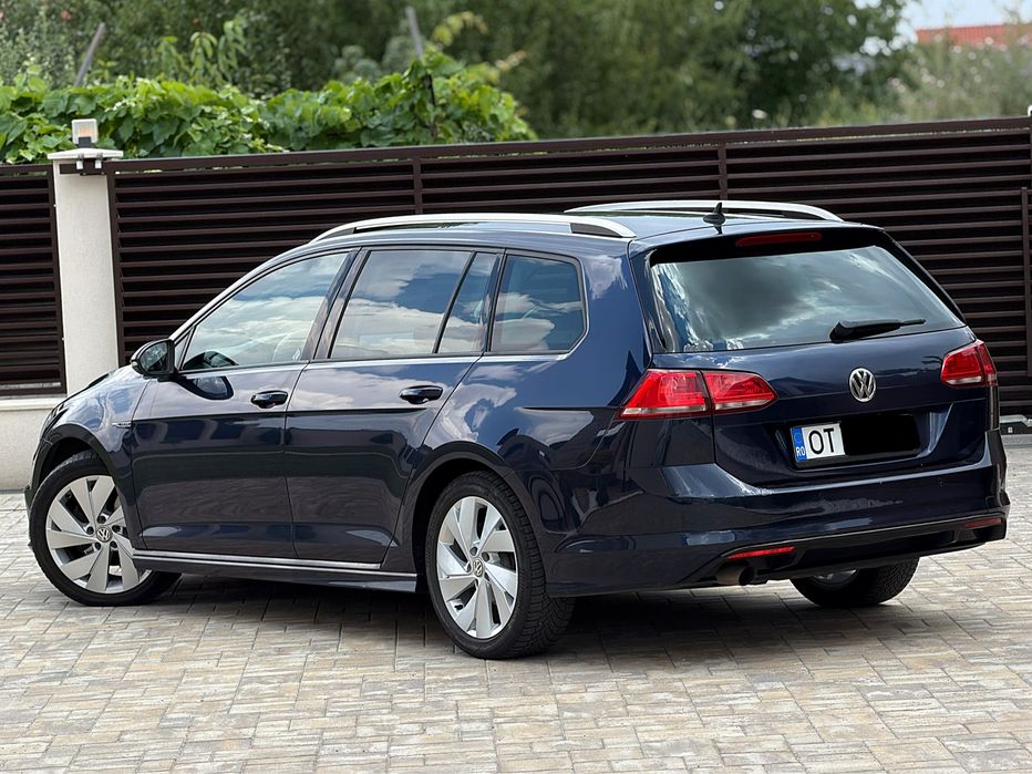 Volkswagen Vw Golf R Line / Lounge / Incalzire Volan / Automat / Bi Xenon 2016