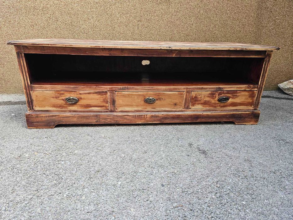 Аудио шкаф в стил Рустик