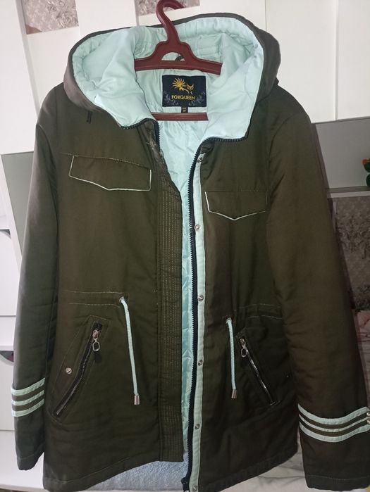 Продам куртку 48 размер