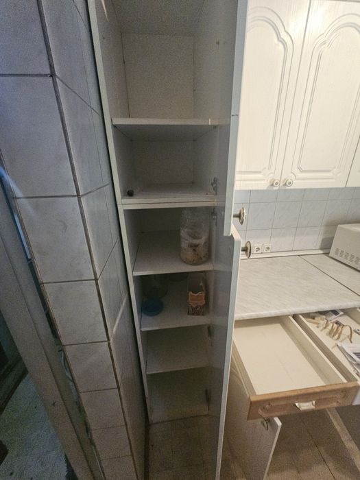 Кухонный гарнитур (б/у) в классическом стиле