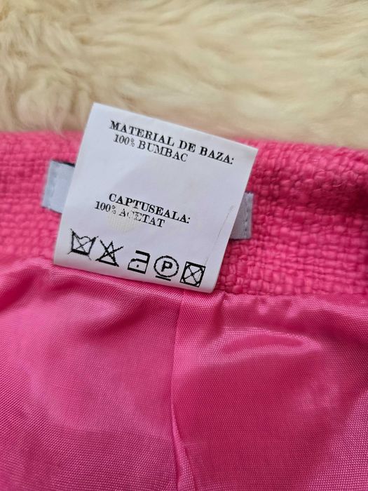 Costum de dama roz marimea 50 de la Falla