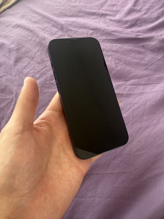 iPhone 14 128 GB midnight