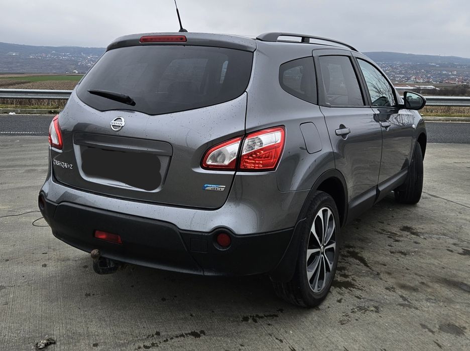 Nissan Qashqai +2