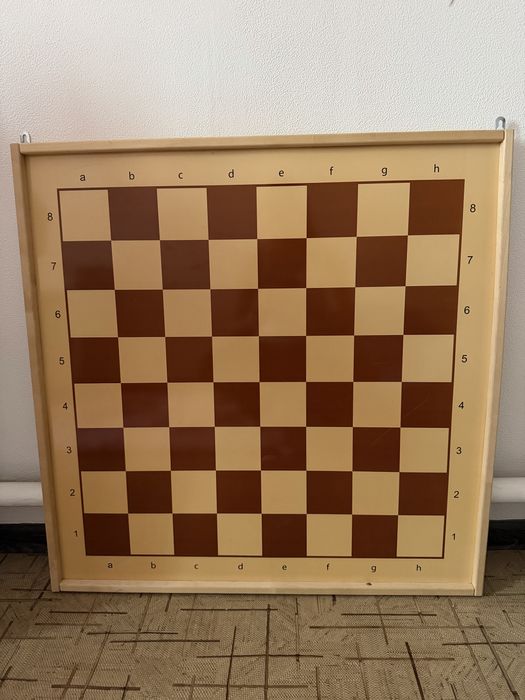 Шахматная доска настенная