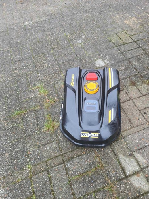2x Robot gazon landscape