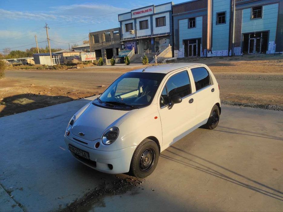 Matiz sotiladi beruniyda