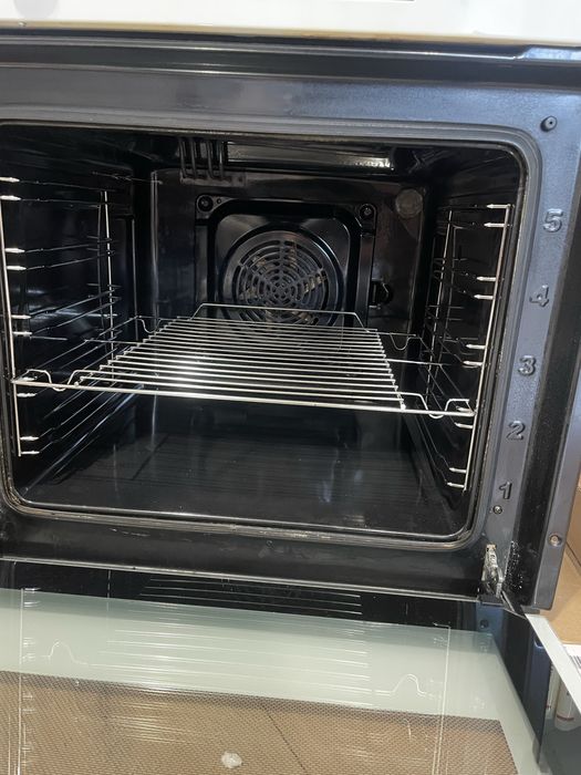 Cuptor elecreic Hansa