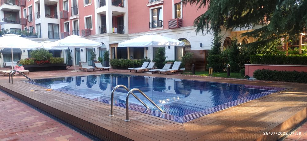 Дава се под наем Тристаен апартамент в к.к. Св.Св. Константин и Елена - 92 кв.м за 816 € - Снимка #15