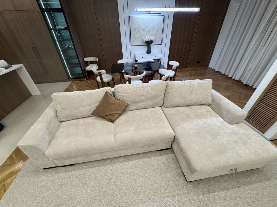 Продаётся большой диван Г-образной формы (б/у)
