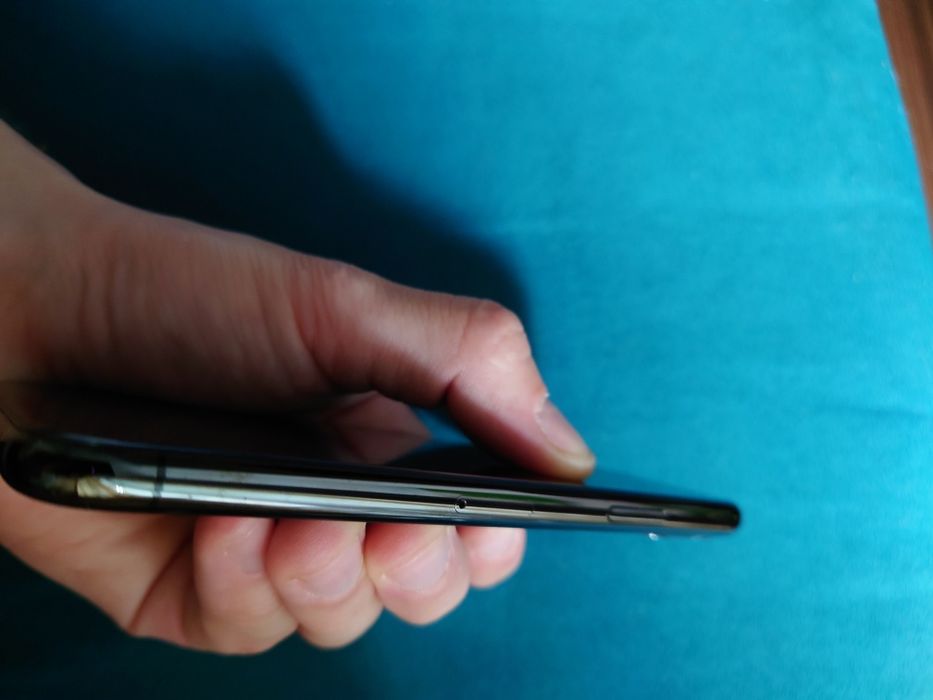 Продам iPhone 11 Pro
