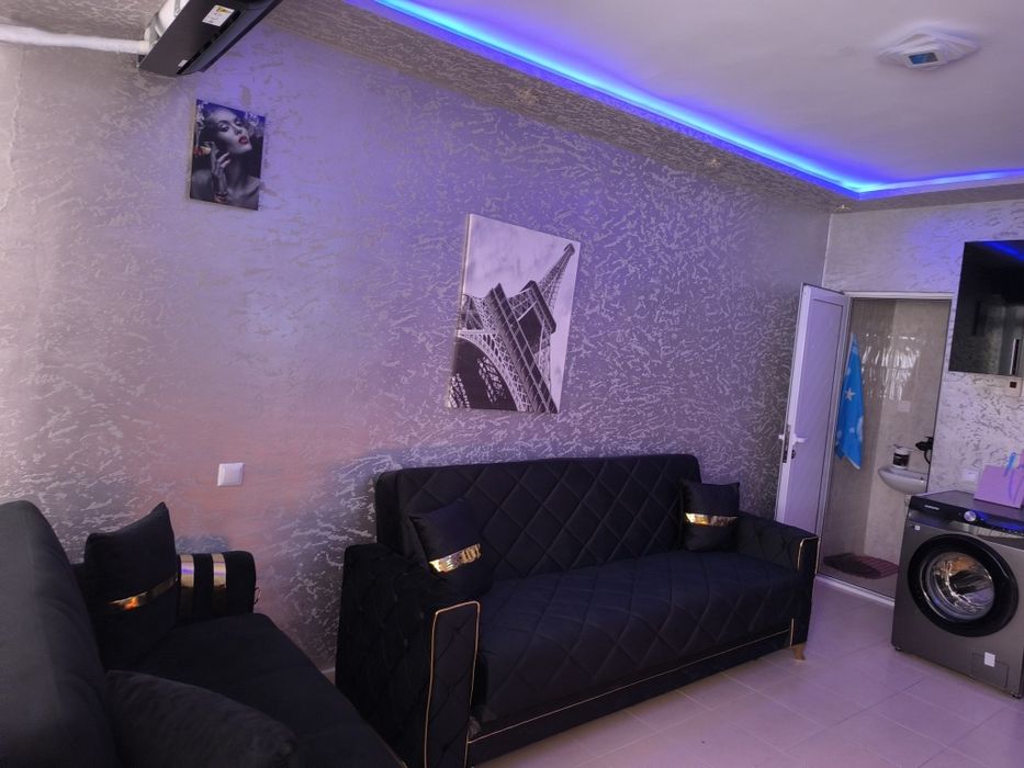 Продава се Едностаен апартамент в Сливен, Център - 19 кв.м за 2158 €/кв.м - Снимка #3