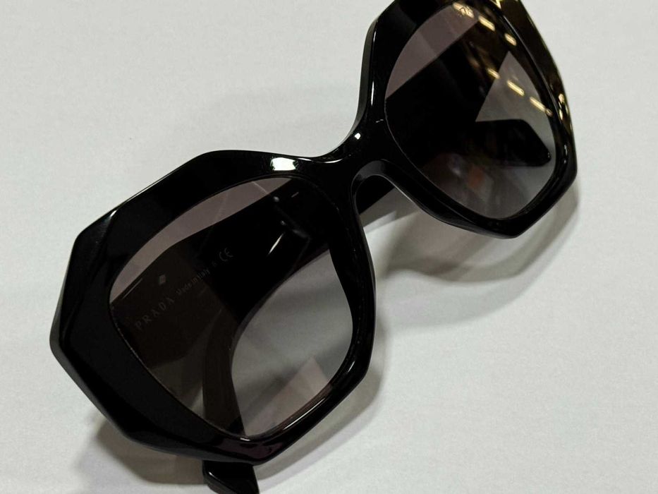 Слънчеви Очила Prada SPR 16W