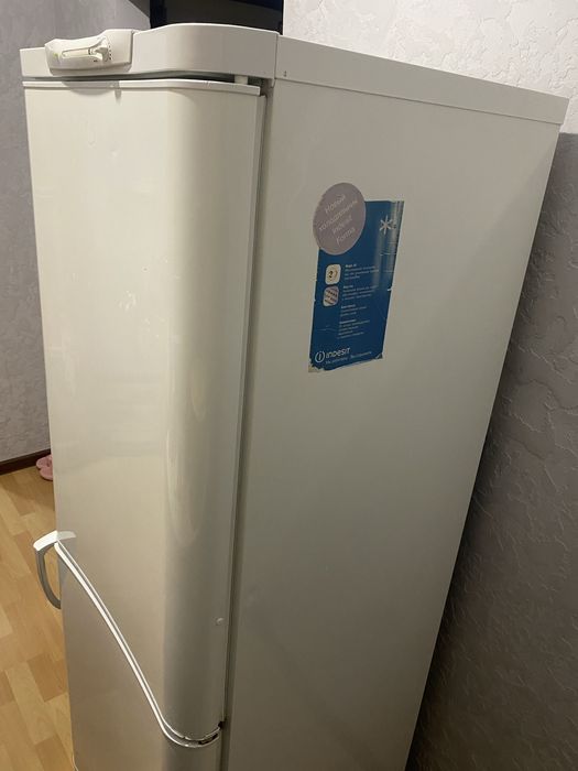 Холодильник и микроволновка