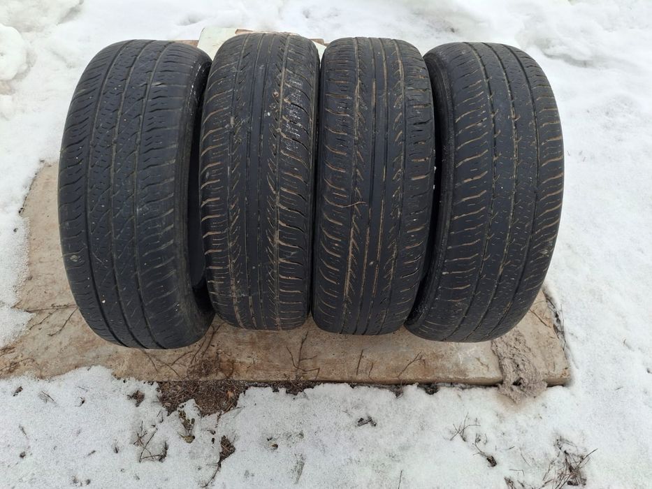 Покрышка б.у в хорошем состоянии