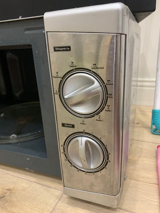Микроволновая печь в отличном состоянии