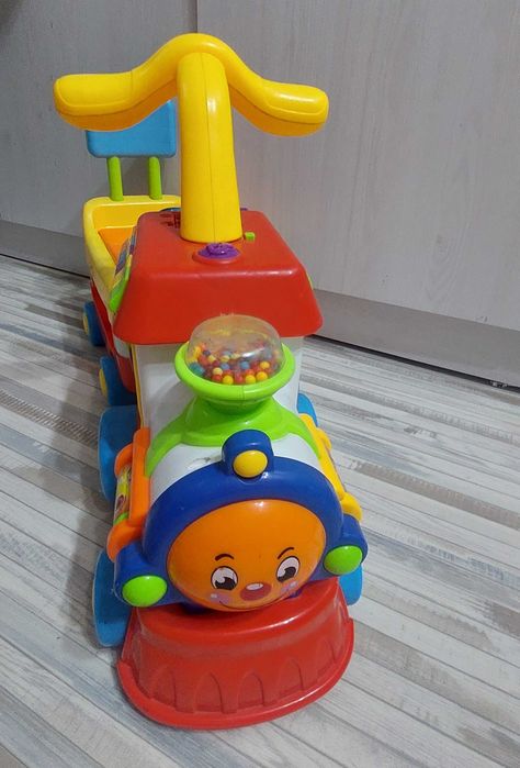 Продается музыкальный паровозик