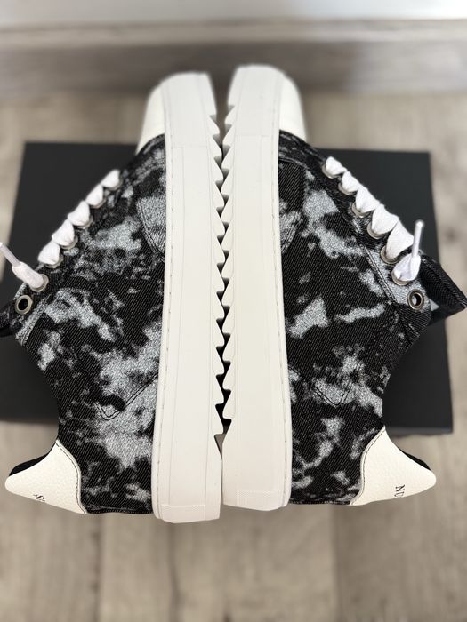 Numeris shoes
