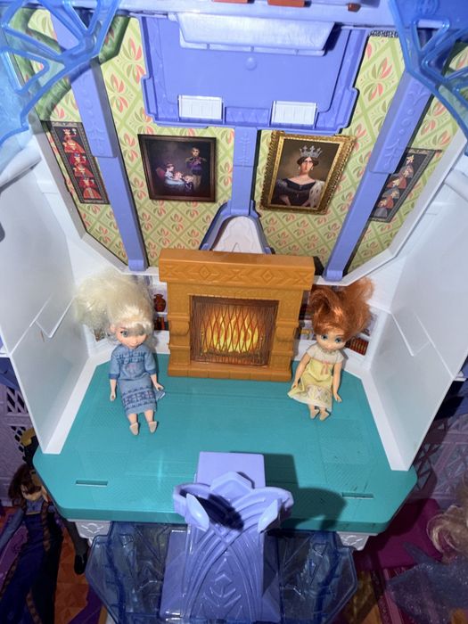 Disney Frozen II Замъкът Арендел