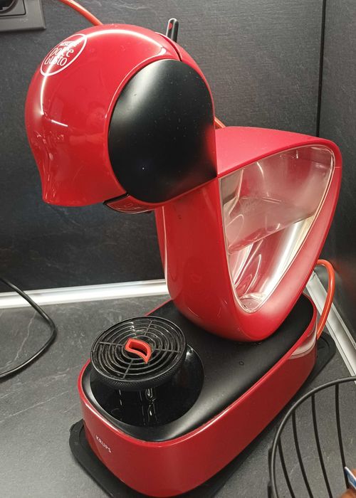 Кафемашина Nescafe Dolce Gusto Infinissima KRUPS - червена
