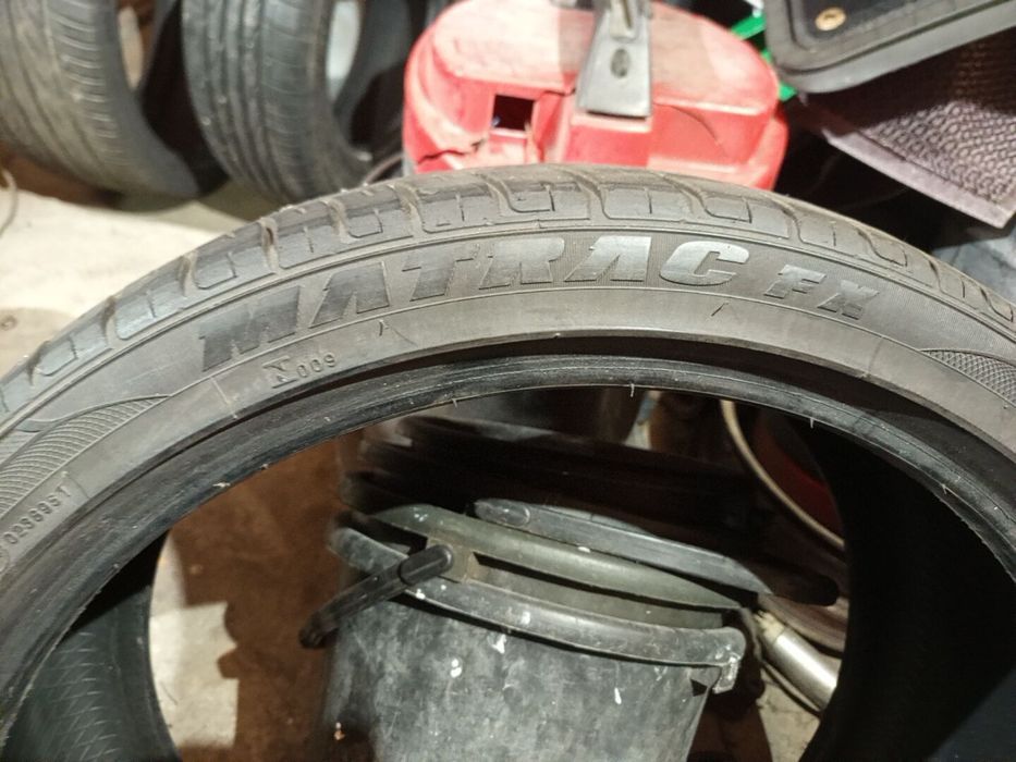 Продам Комплект резины